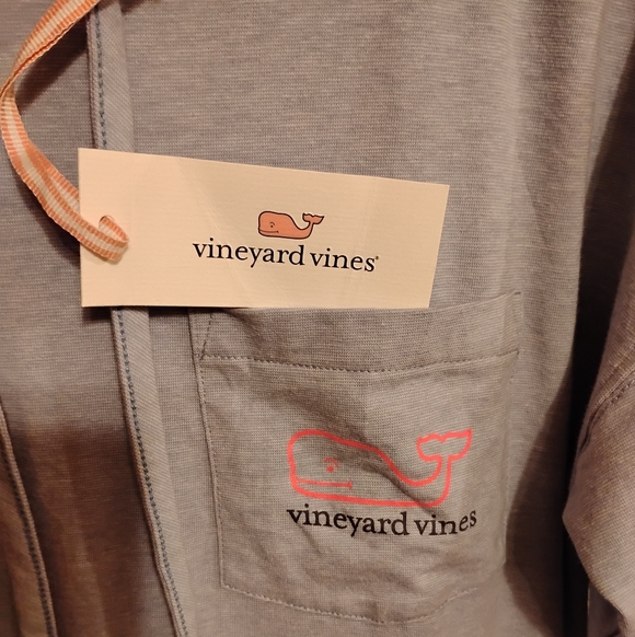 🆕 Vineyard Vines Edgartown Vintage Whale LS Hoodie Tee, Mystic Blue, Small - Picture 6 of 15